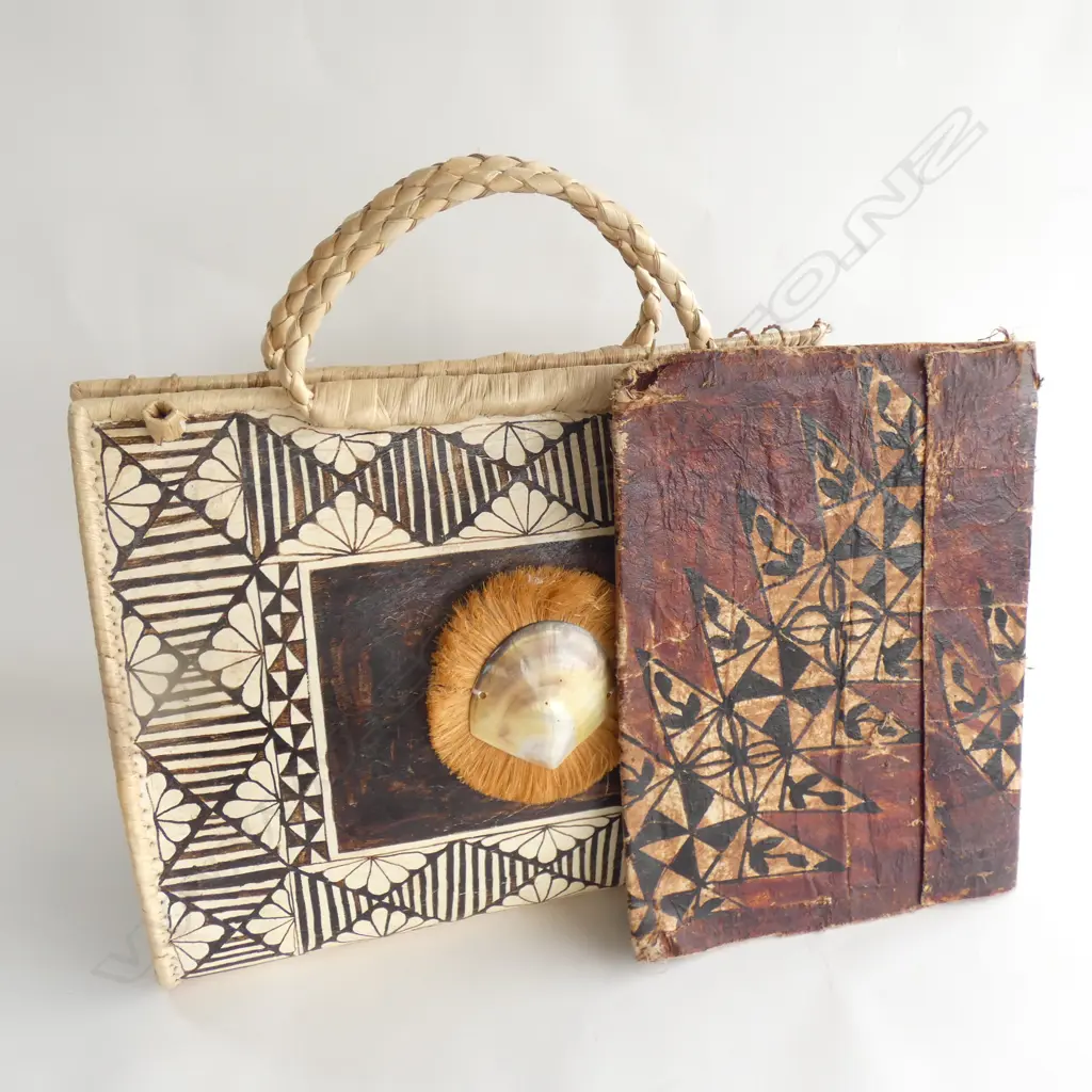 TONGAN TAPA BAG & FOLDER, 380 X 520 X 520MM Image 1++