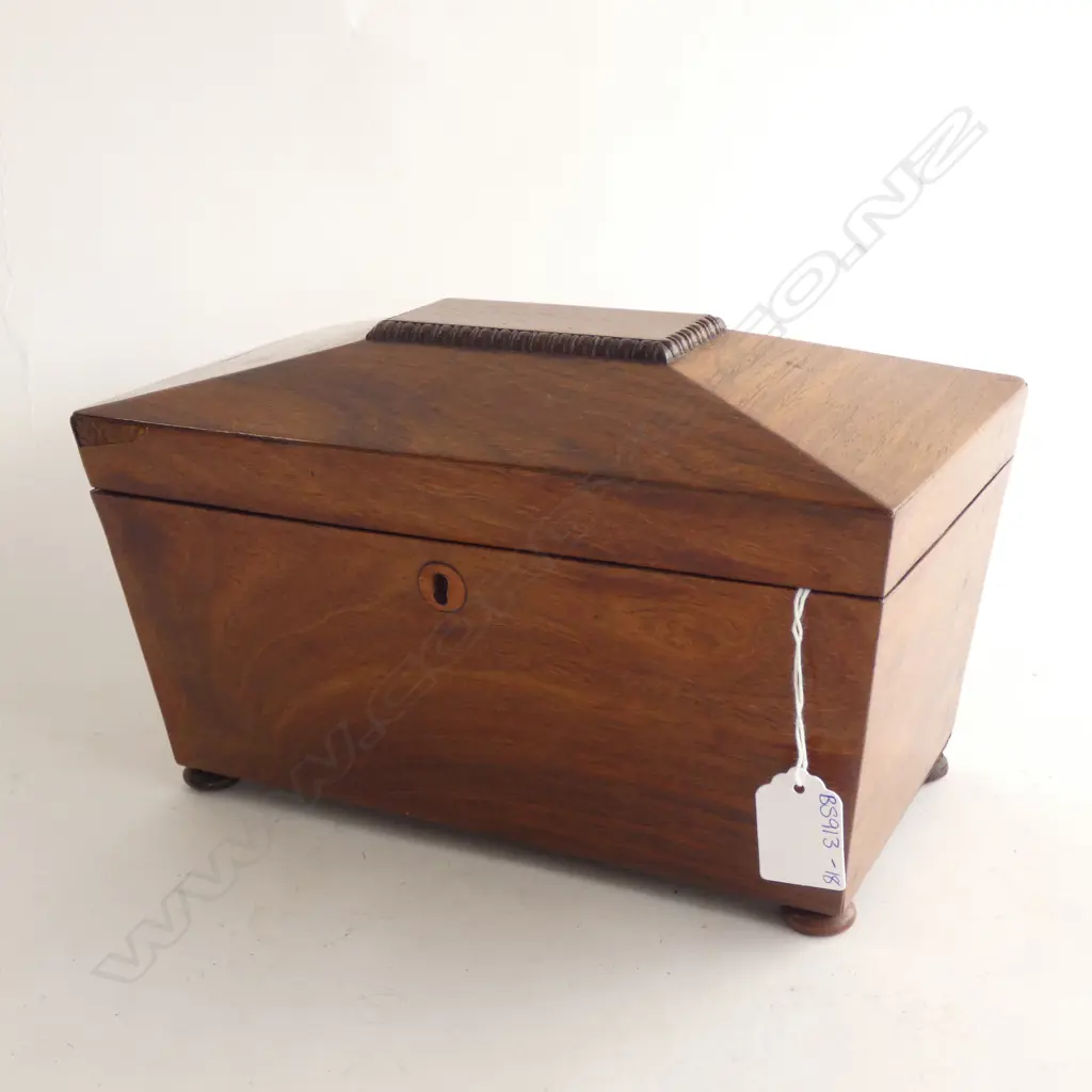 GEORGIAN MAHOGANY TEA CADDY w KEY L 275MM (LIGHT DAMAGE TO ONE CORNER AT FRONT)  Image 1++