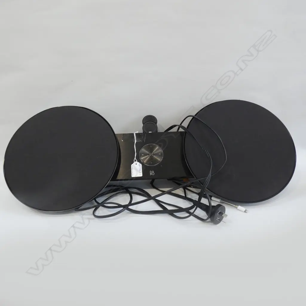 BANG AND OLUFSEN 'BEOPLAY A8' WALL MOUNTED SPEAKERS  Image 1++