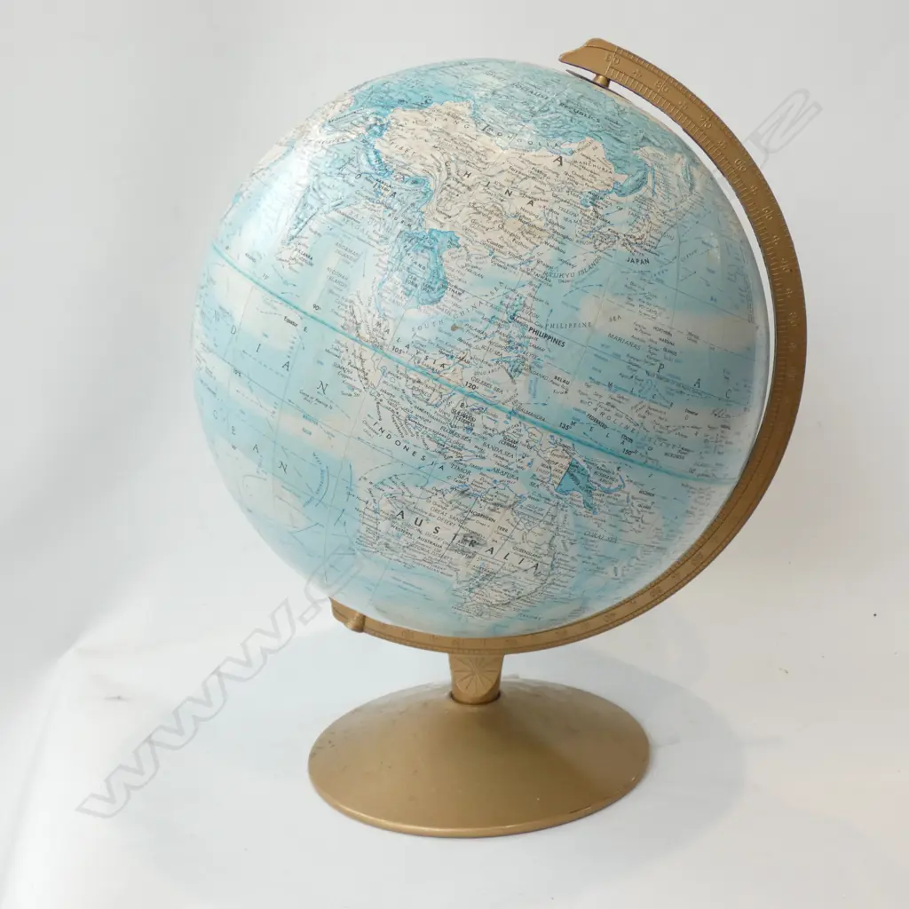GLOBE H.390mm Image 1++