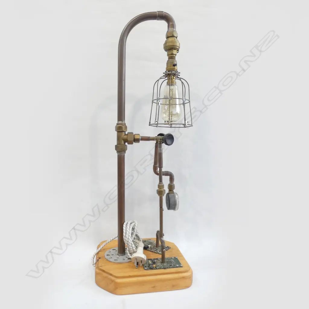 STEAMPUNK LAMP - WORKS Image 1++