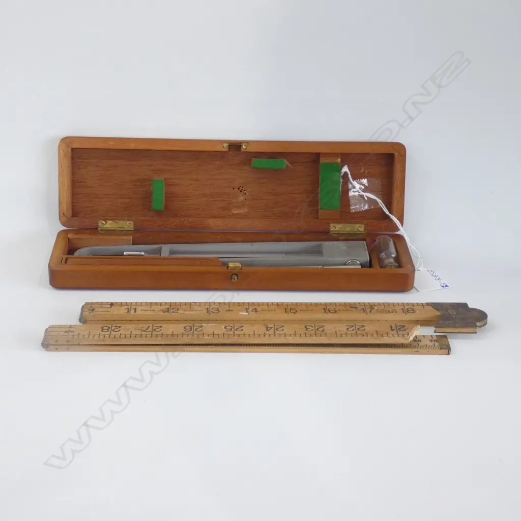 NEGRETTI & ZAMBRA WOODEN CASED THERMOMETER & OLD WOODEN FOLDING RULER Image 1++