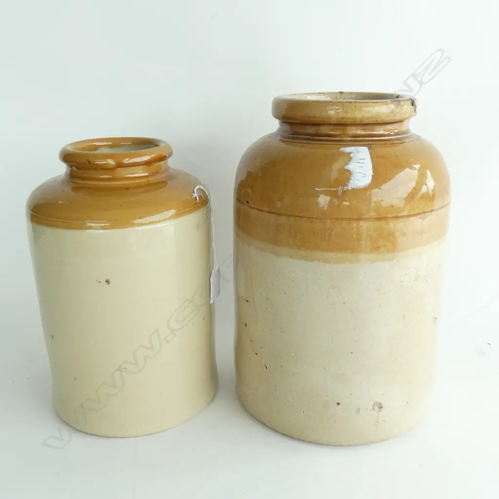 2 ENGLISH STONEWARE JARS, H. 270 & 310mm, SOME FAULTS Image 1++