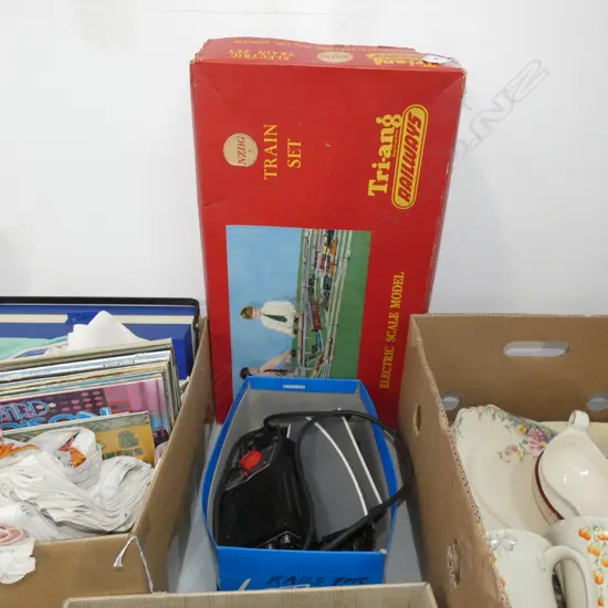 TRI-ANG RAILWAY SET