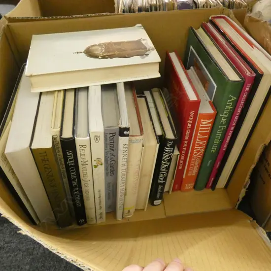 LG BOX REFERENCE BOOKS; ANTIQUES / COLLECTABLES / GARDENS ETC