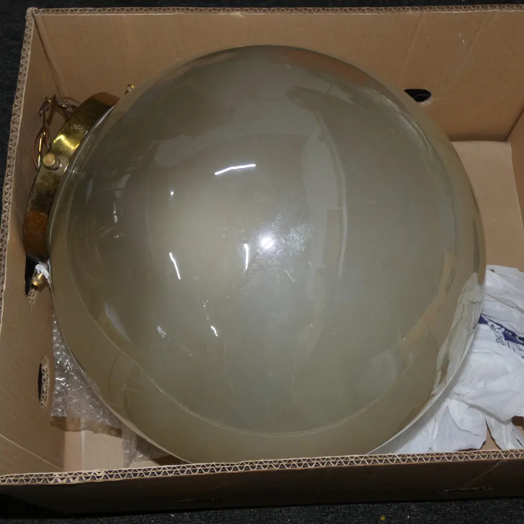 LG LUSTRE GLASS BALL SHAPED CEILING LIGH APPROX DIA  350MM Image 1++