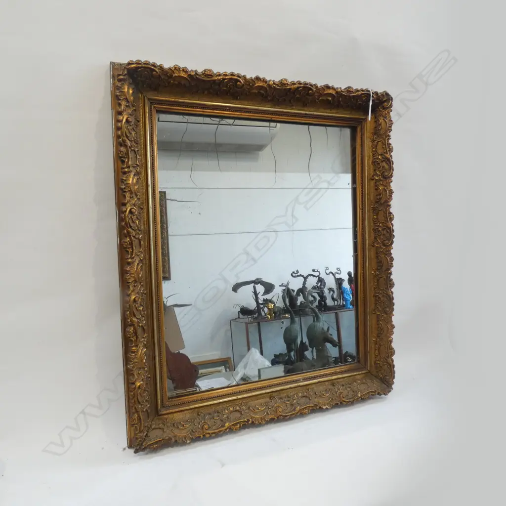 LG GILT FRAMED WALL MIRROR (SOME MARKS TO MIRROR)  585 X 700MM Image 1++