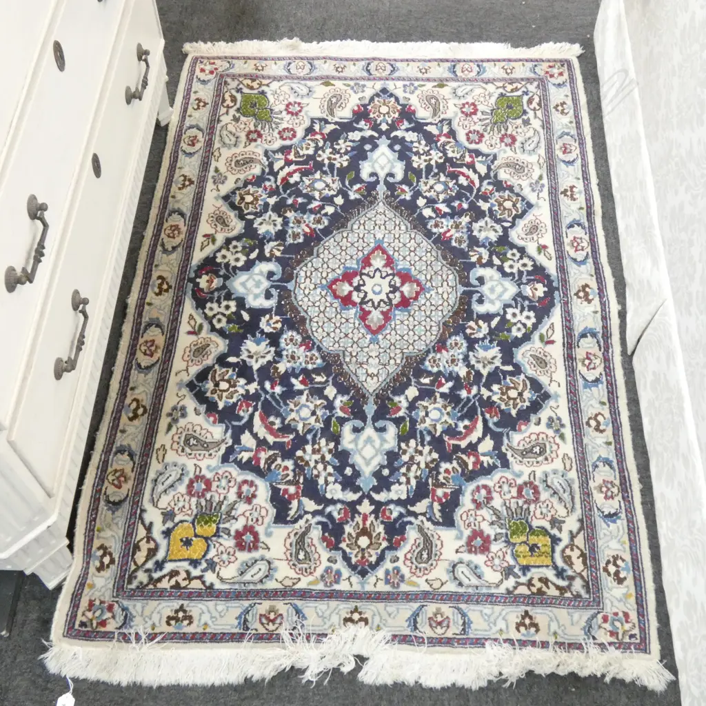 VINTAGE HAND KNOTTED RUG L 1310 MM Image 1++
