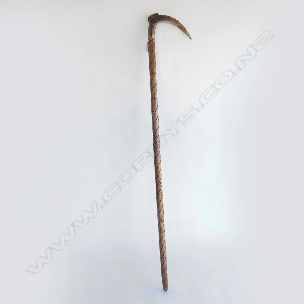 CARVED WOODEN WALKING STICK WITH ANTLER HANDLE  Image 1++