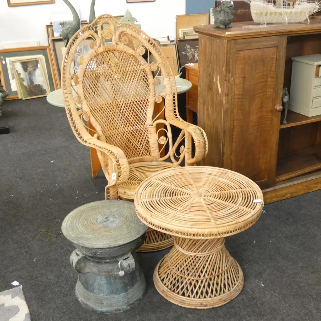LG CANE PEACOCK CHAIR & TABLE (DIA 590MM)  Image 1++