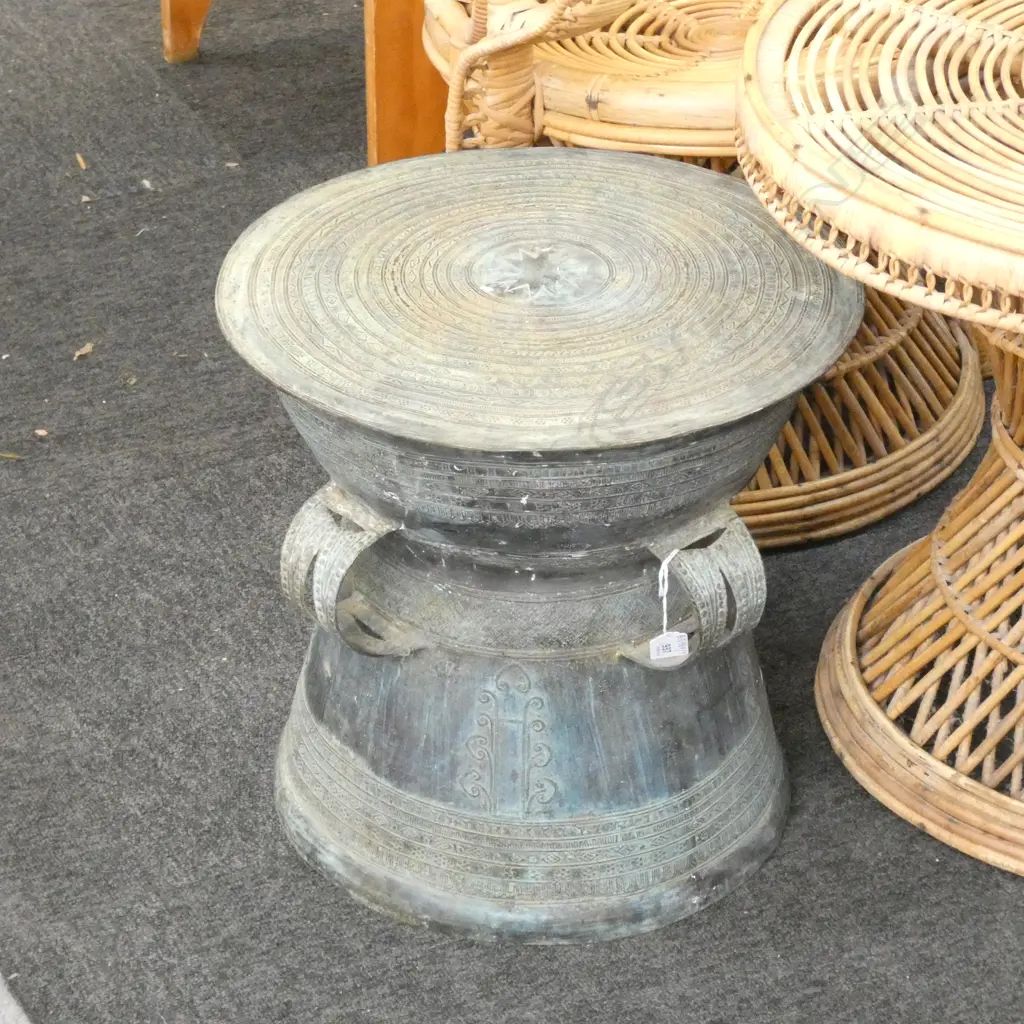 LARGE TIBETAN BRONZE FROG DRUM / SIDE TABLE H.390mm Image 1++