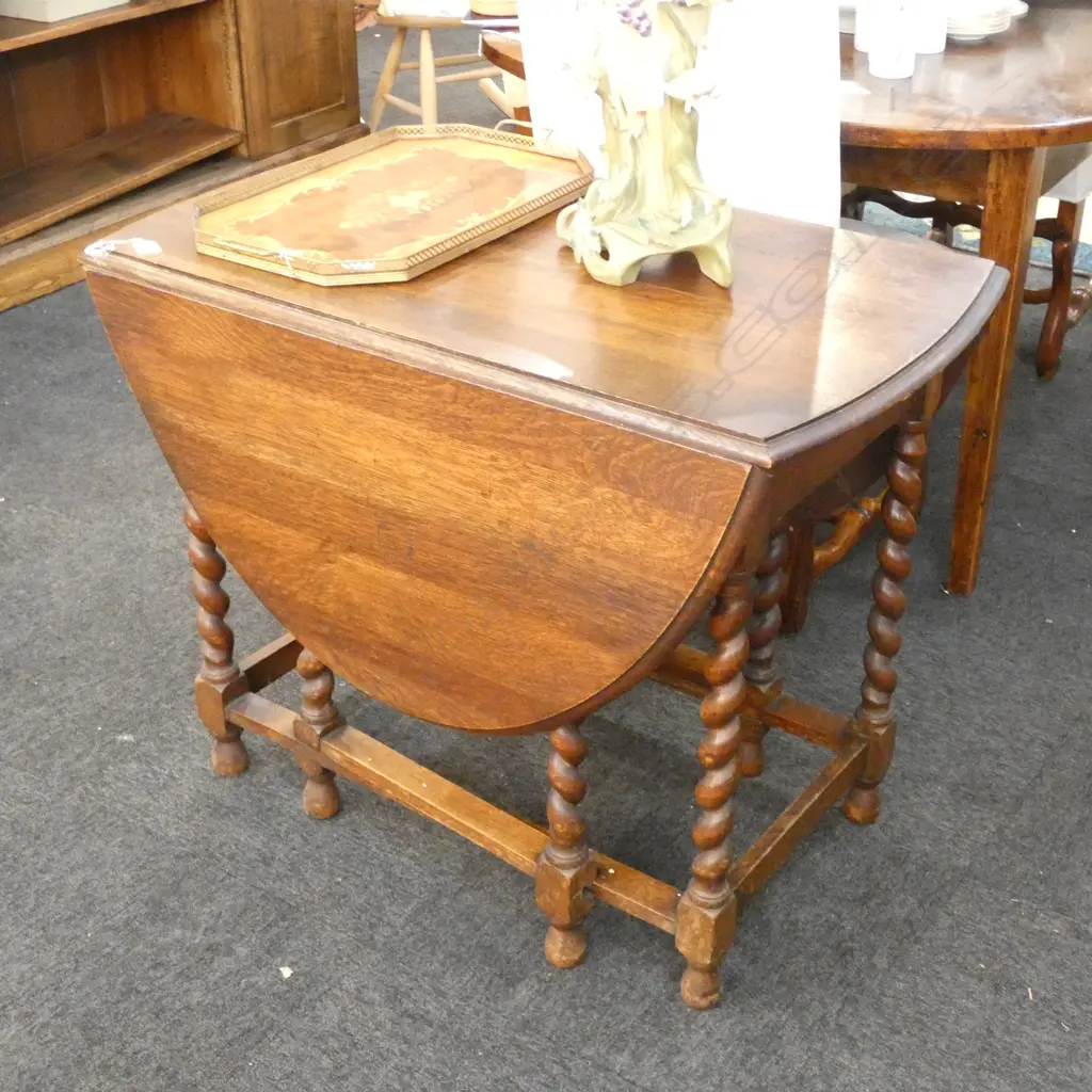 ENGLISH OAK OVAL BARLEY TWIST LEG DROP LEAF TABLE 920 X 1400MM Image 1++
