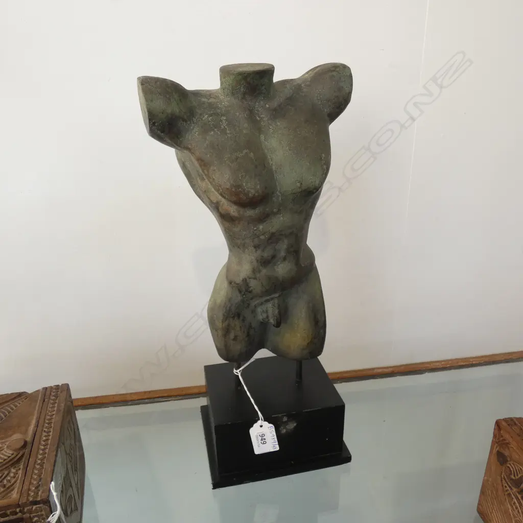 BRONZE MANS TORSO ON STAND H.400mm Image 1++