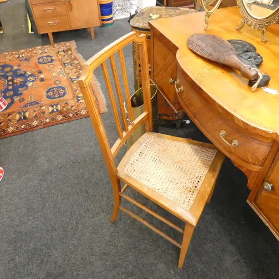 CHAIR w. CANED SEAT