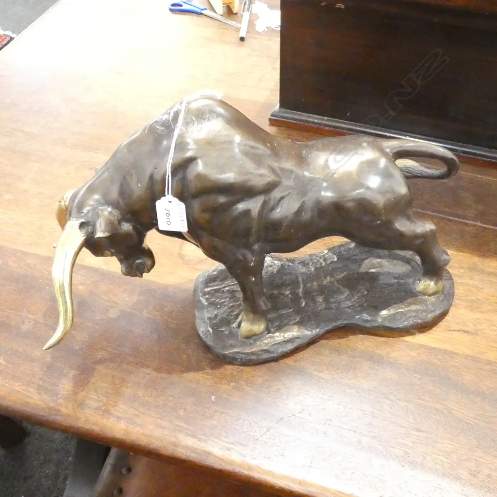 BRONZE BULL L.400mm Image 1++