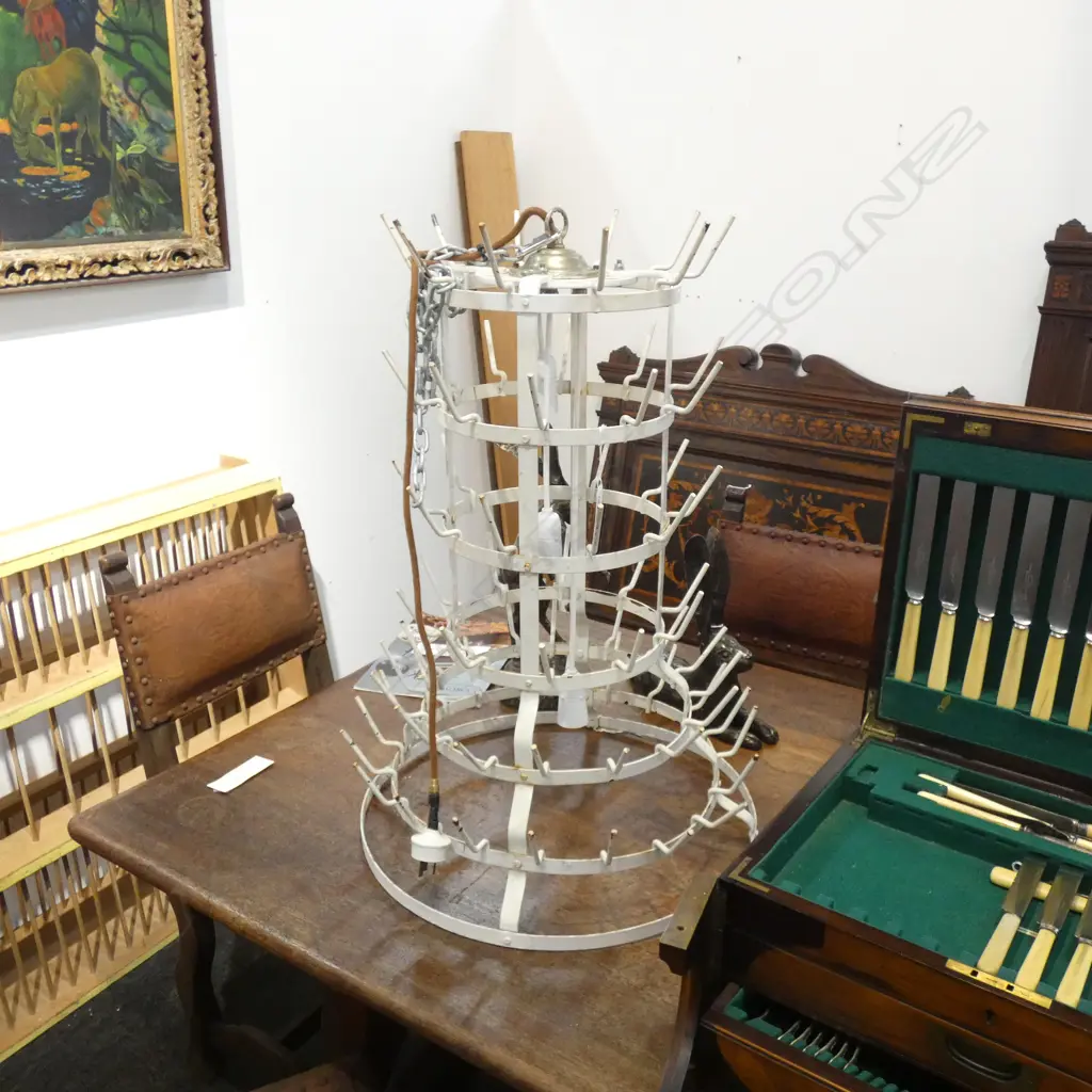 VINTAGE WINE RACK LIGHT Image 1++