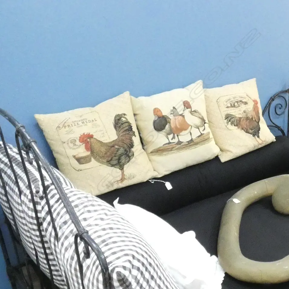 3 CUSHIONS WITH BIRD DESIGNS; ROOSTERS / DUCKS & PHEASANT Image 1++