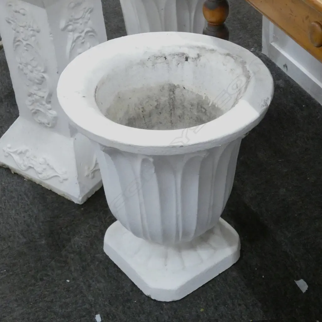 PR VINTAGE CLASSICAL GARDEN PLANTERS H.460mm Image 1++