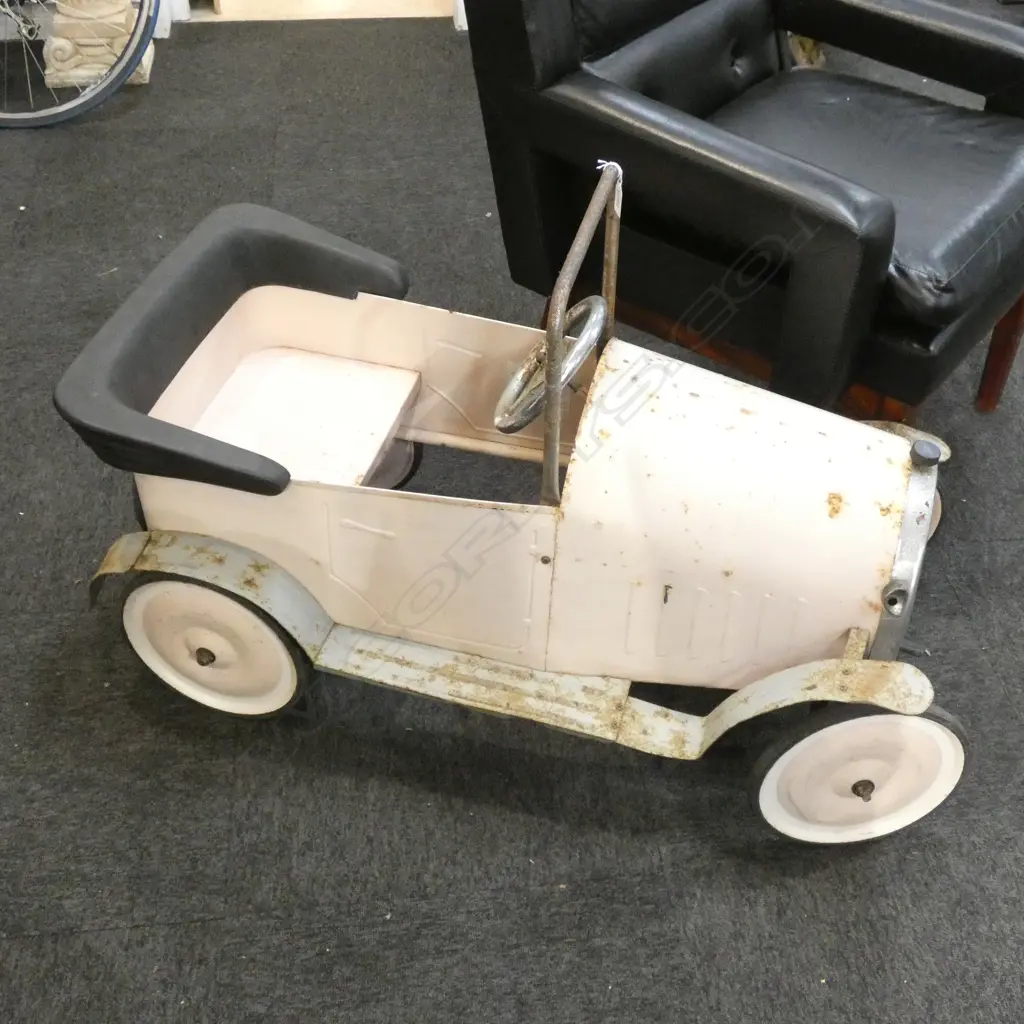 VINTAGE CHILDS PEDAL CAR (WORKS) L.1000mm Image 1++