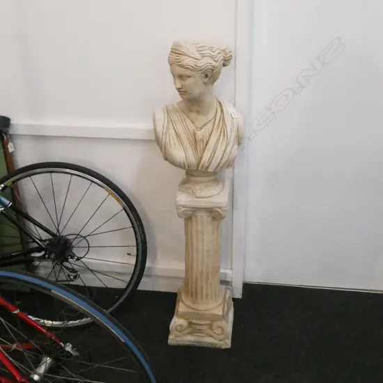 HEAVY COLUMN STAND WITH BUST OF WOMAN A/F H. 1120MM