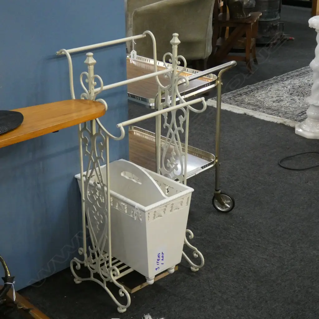 DECORATIVE CREAM PAINTED METAL TOWL RAIL L 400MM & WHITE PAINTED WOODEN MAGAZINE RACK Image 1++
