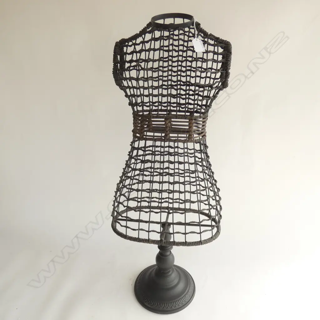 ORNAMENTAL CHILD MANNEQUIN ON STAND - METAL BOUND IN BLACK TWINE H. 780MM Image 1++