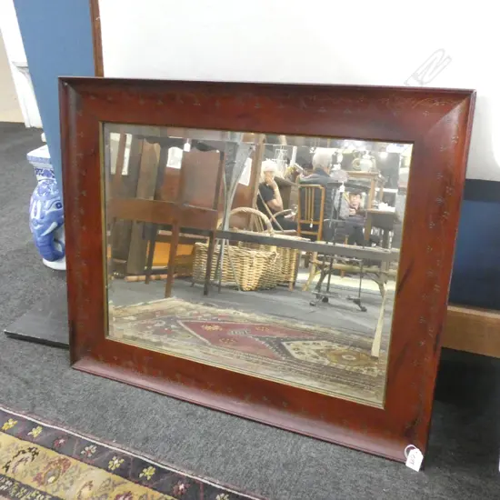 DECORATIVE GILT FRAMED MIRROR 490x590mm