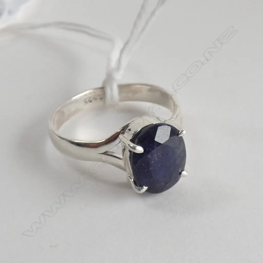 BLUE SAPPHIRE RING SET IN 925 SILVER Image 1++