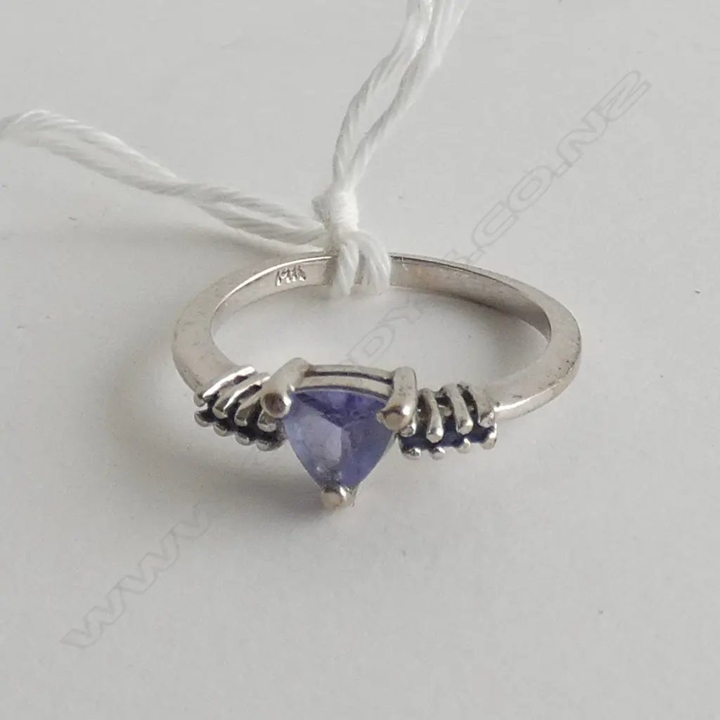 TANZANITE ? & SAPPHIRE RING Image 1++