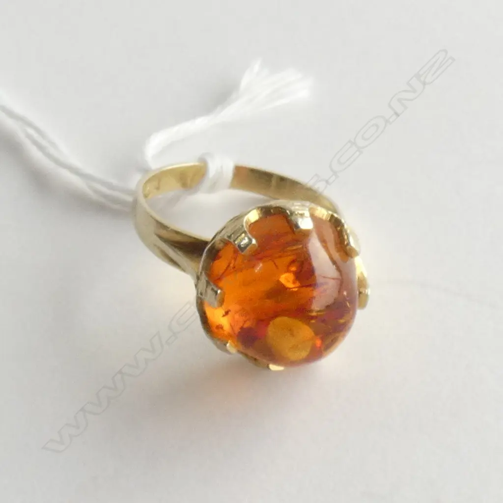 (20175) 8CT GOLD & AMBER RING 1/2 ROUND CABOCHON Image 1++