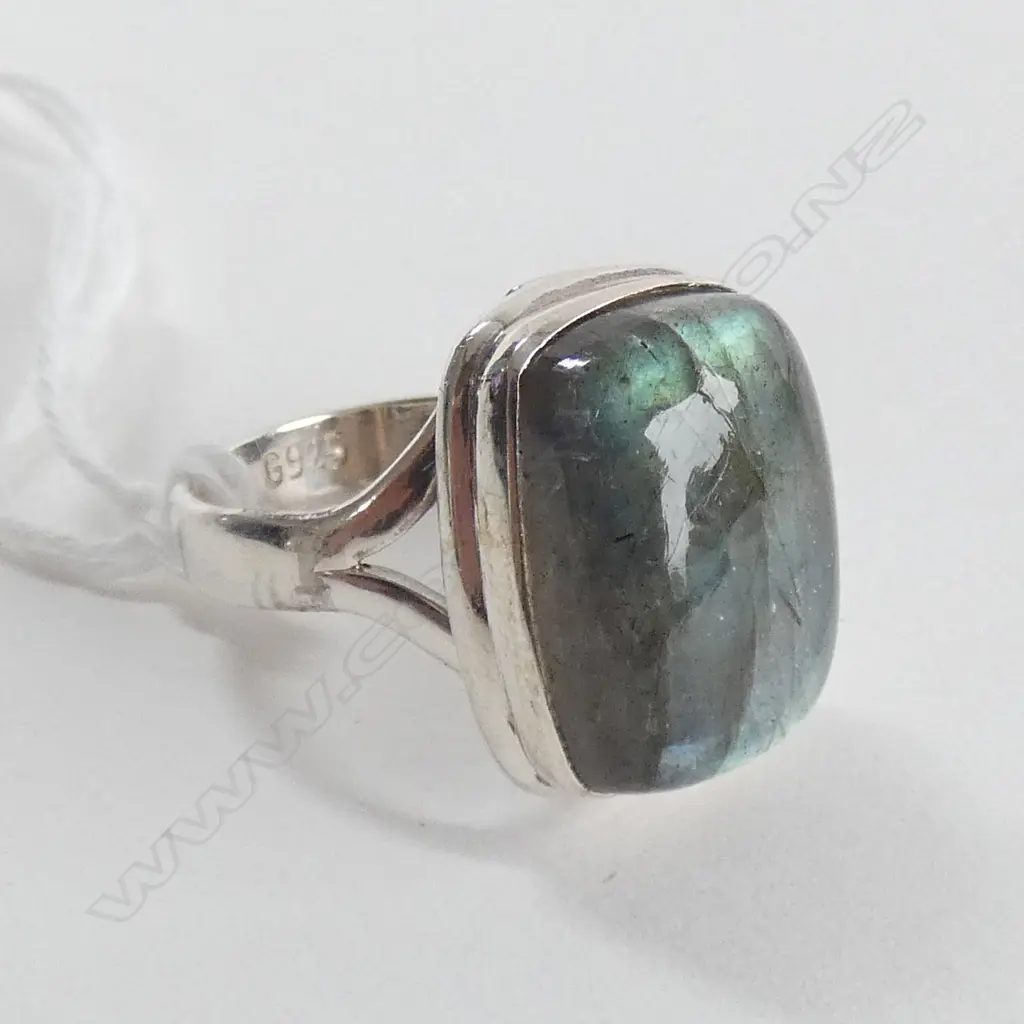LABRADORITE RING SET IN 925 SILVER  Image 1++