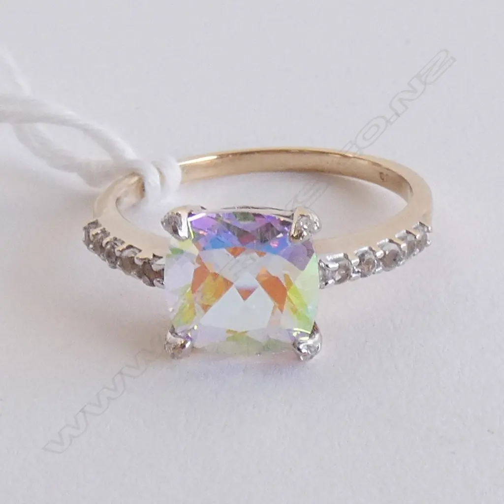 9CT GOLD MYSTIC TOPAZ AND CZ RING Image 1++