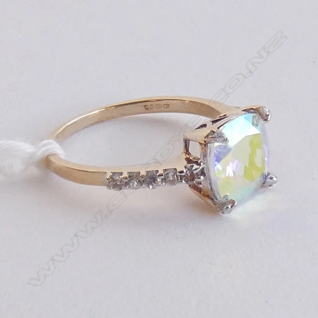 9CT GOLD MYSTIC TOPAZ AND CZ RING Image 1++