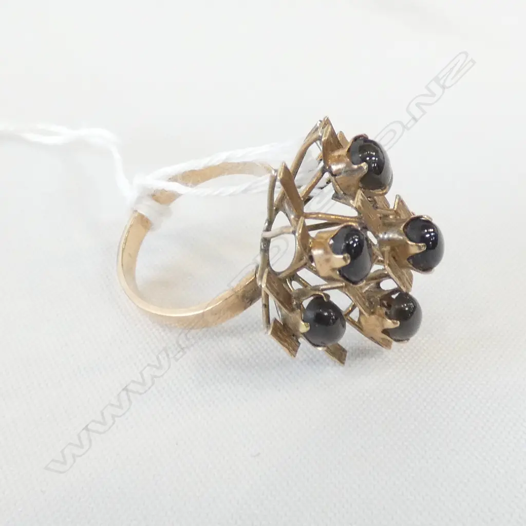 (20174) 14CT YELLOW GOLD STAR STONE COCKTAIL RING Image 1++