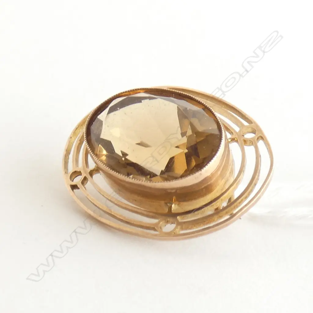9CT GOLD AND CITRINE BROOCH 6.50gm Image 1++