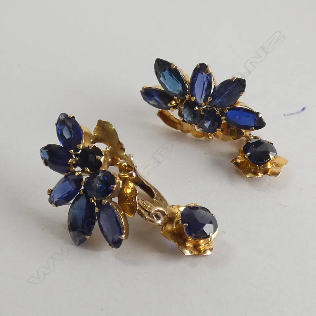 9ct GOLD &  MIXED SAPPHIRE & SYNTHETIC SAPPHIRE PR EARRINGS Image 1++