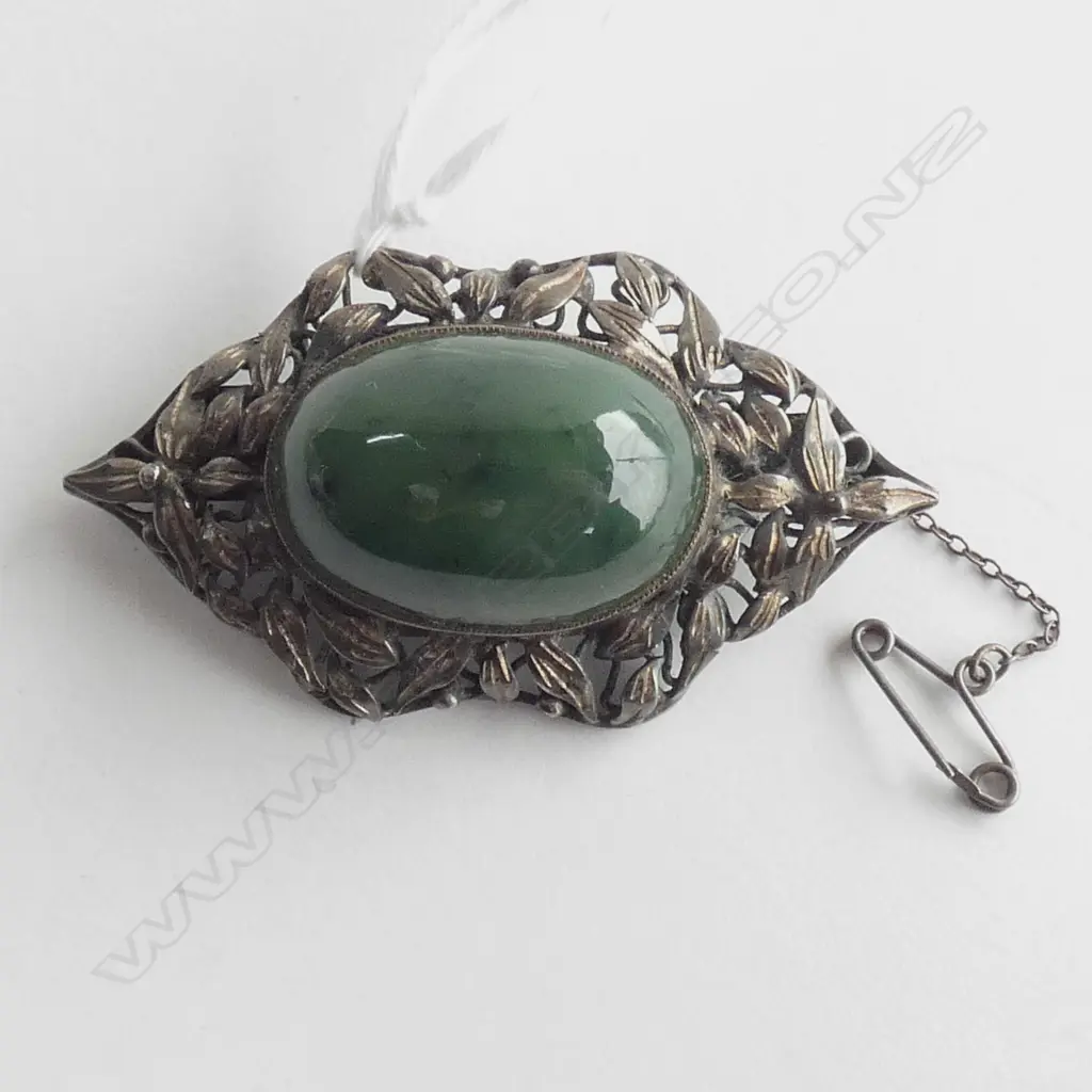 (20163) LGE VINTAGE SILVER & POUNAMU ARTS & CRAFTS BROOCH W.55mm Image 1++