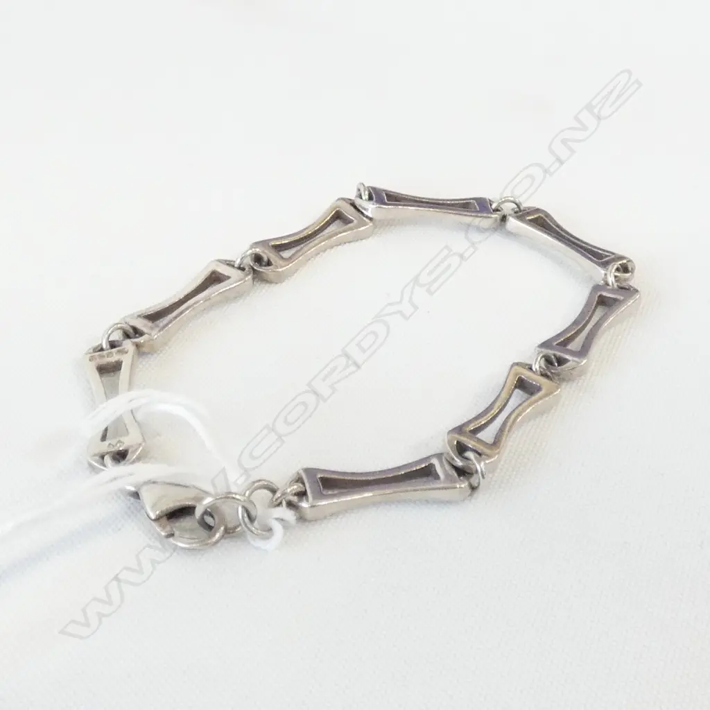 (17742) STYLISH SILVER BRACELET Image 1++