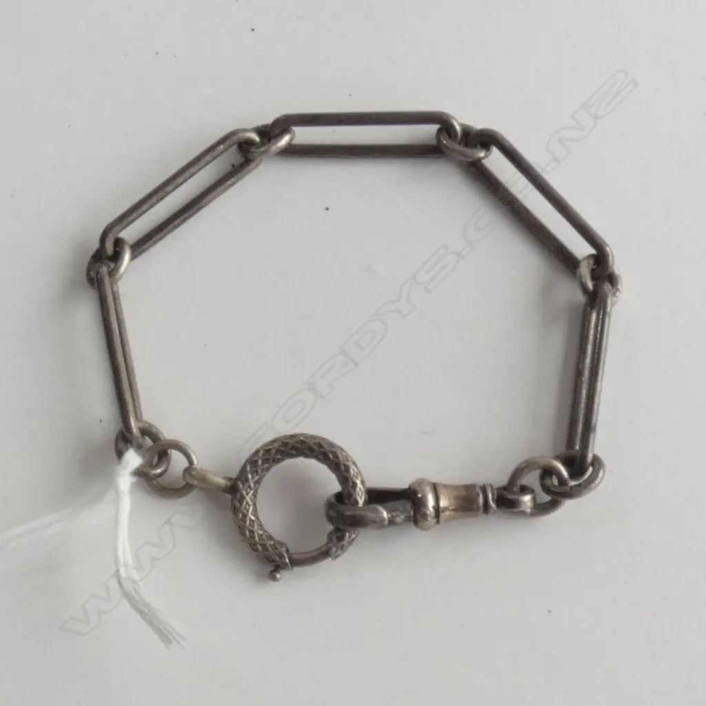 (010) SILVER BRACELET C1900. RAIL LINK W LGE DECORATIVE CLASP Image 1++