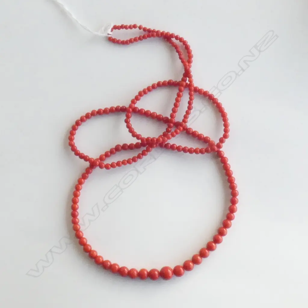 (20163) LONG RED CORAL  NECKLACE GRADUATING L.960mm Image 1++
