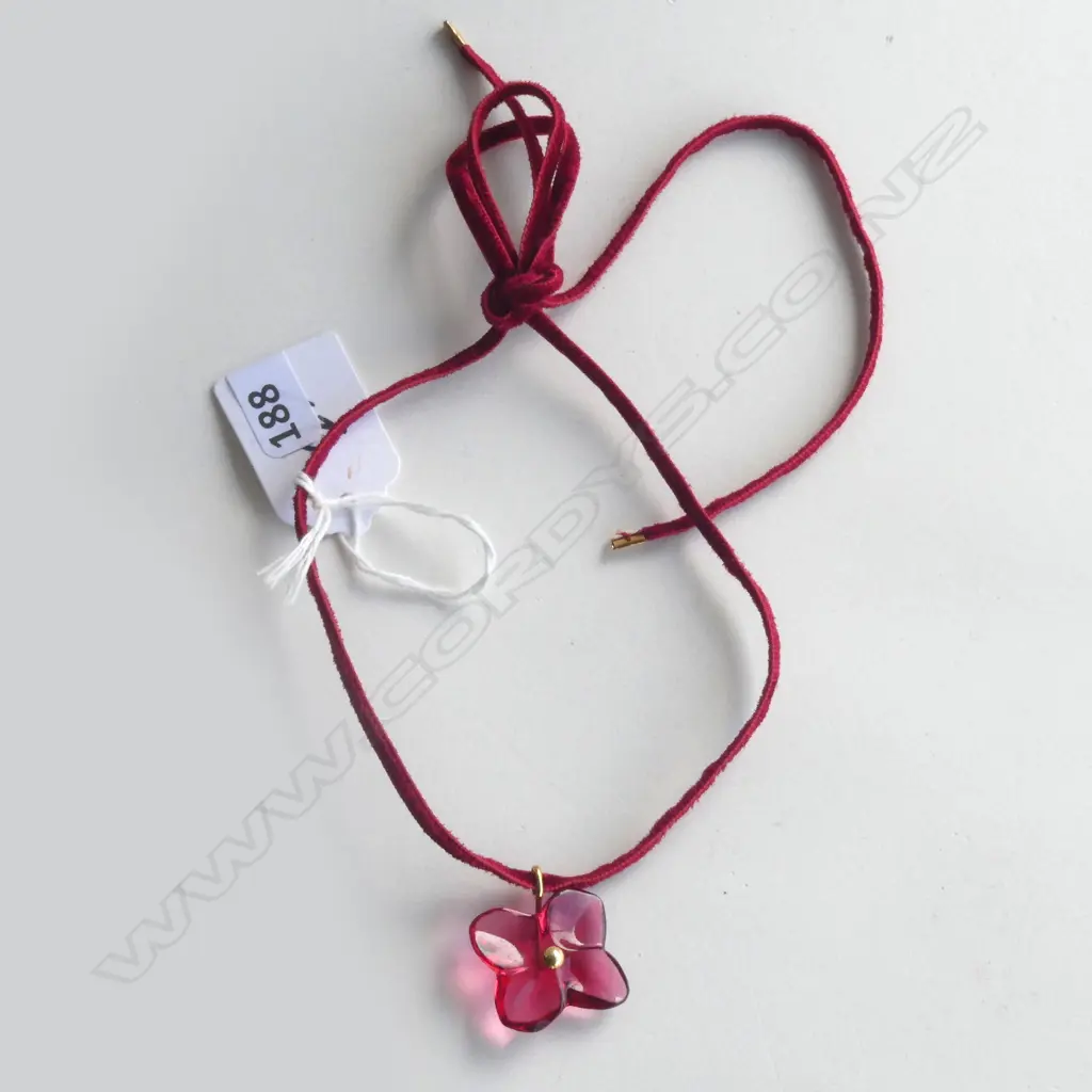 BACCARAT 750 STAMPED RED GLASS PENDANT ON VELVET NECKLACE Image 1++