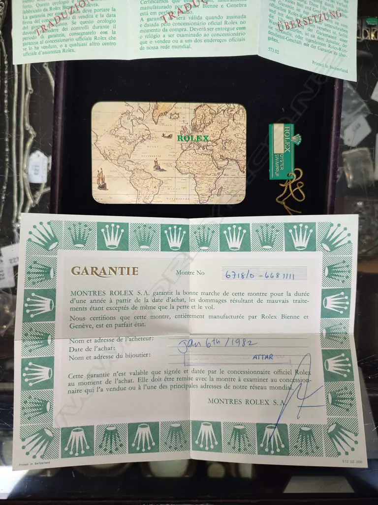 ORIGINAL VINTAGE ROLEX WATCH BOX + GUARANTEE & PAPERS.. Image 1++