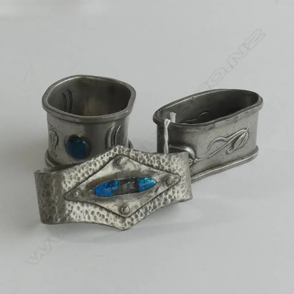 (012) 3 ART NOUVEAU PEWTER NAPKIN RINGS  Image 1++