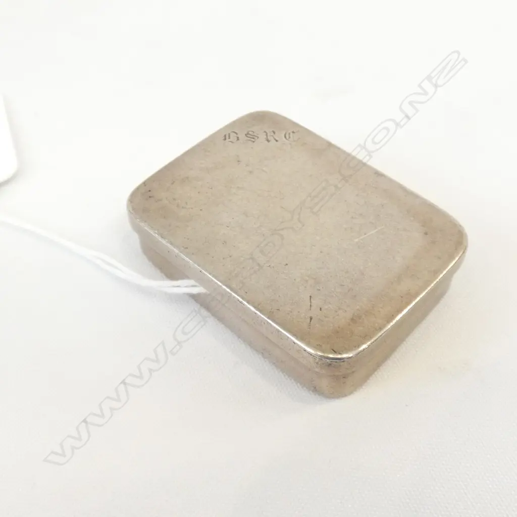 LONDON 1911 SILVER VESTA BOX. STRIKER TO BASE 38gms Image 1++