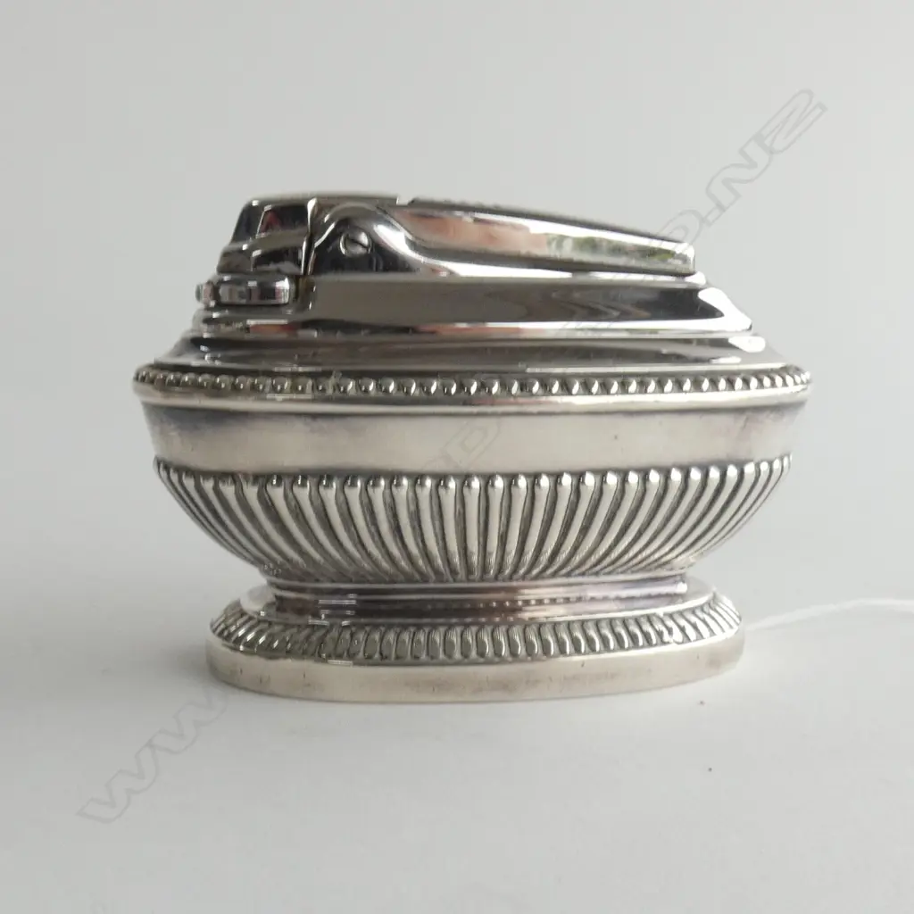 RONSON SILVER PLATE TABLE LIGHTER Image 1++