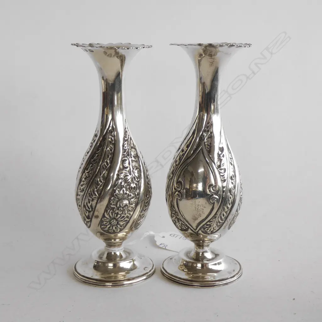 PAIR OF SILVER PEDESTAL VASES BIRMINGHAM 1897 167gm Image 1++