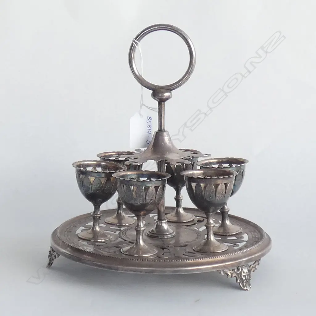 VINTAGE SILVER PLATE EGG CUP CRUET SET (NO SPOONS)  Image 1++