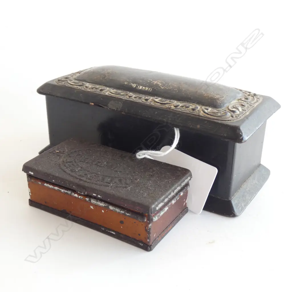BOX SILVER LID & 1 OTHER  Image 1++
