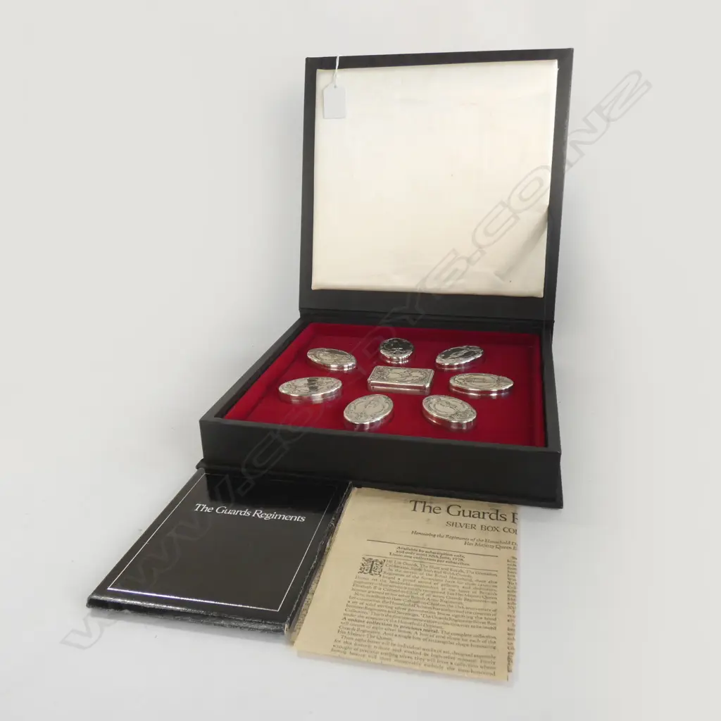 'THE GUARDS REGIMENTS' 7 STG SILVER BOXES 208 GRAMS Image 1++
