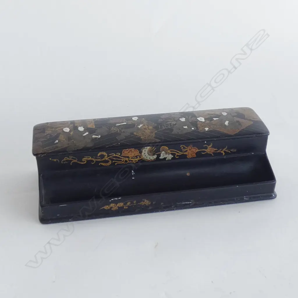 ORIENTAL LACQUER DOUBLE INKWELL SET L 225MM Image 1++
